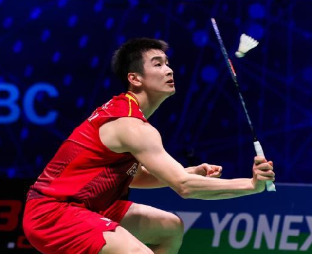 新秀球员崭露头角,为球队带来新的希望的简单介绍