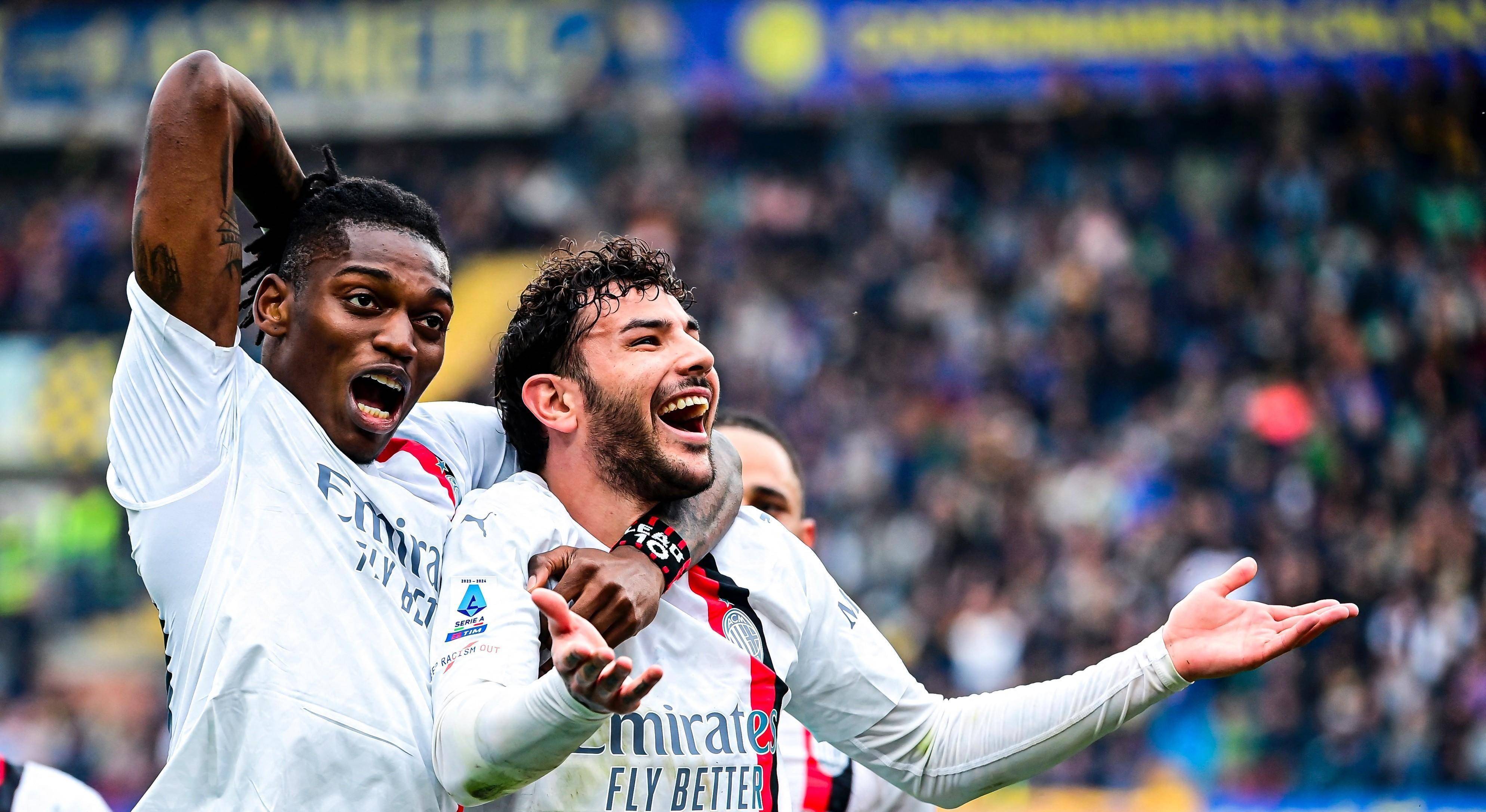 关于AC米兰核心中场在比赛中贡献进攻和防守两端的信息 关于AC米兰核心中场在比赛中贡献进攻和防守两端的信息