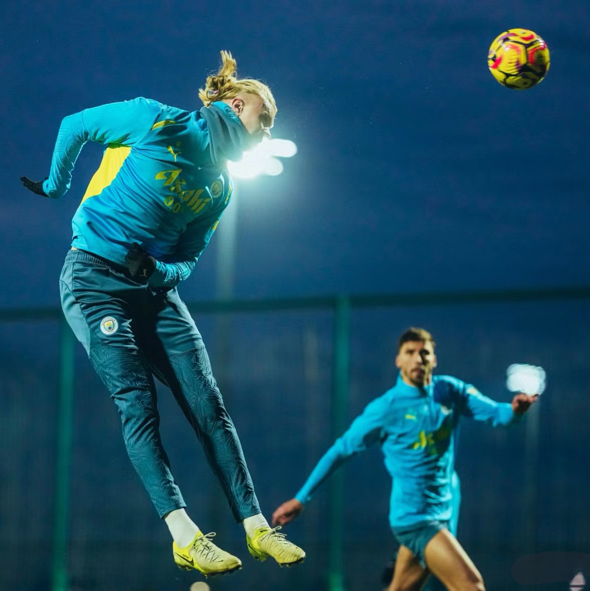 莱斯特城实现惊人逆转,球队士气大振的简单介绍 莱斯特城实现惊人逆转,球队士气大振的简单介绍